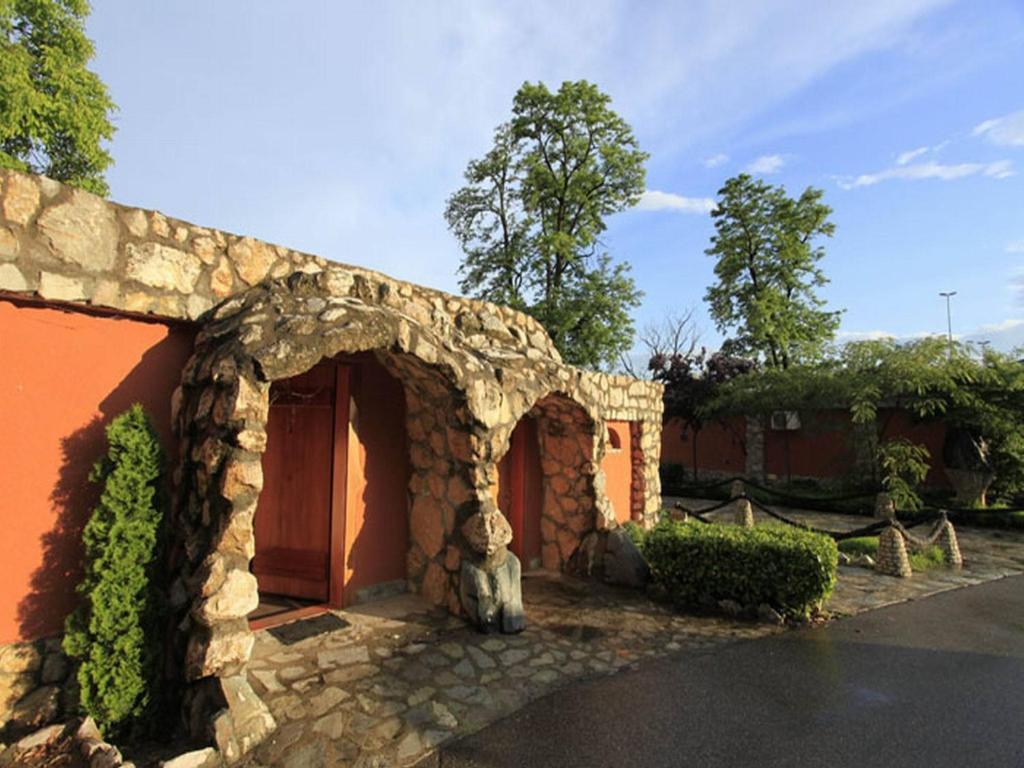 Pasha Garni Hotel Laktasi Bagian luar foto