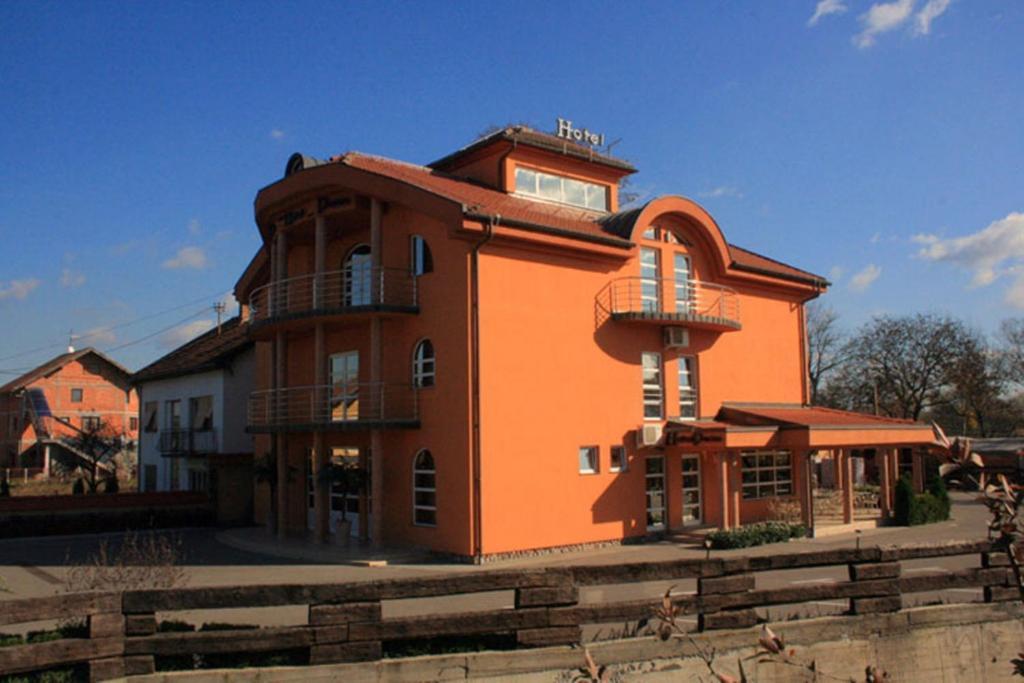 Pasha Garni Hotel Laktasi Bagian luar foto
